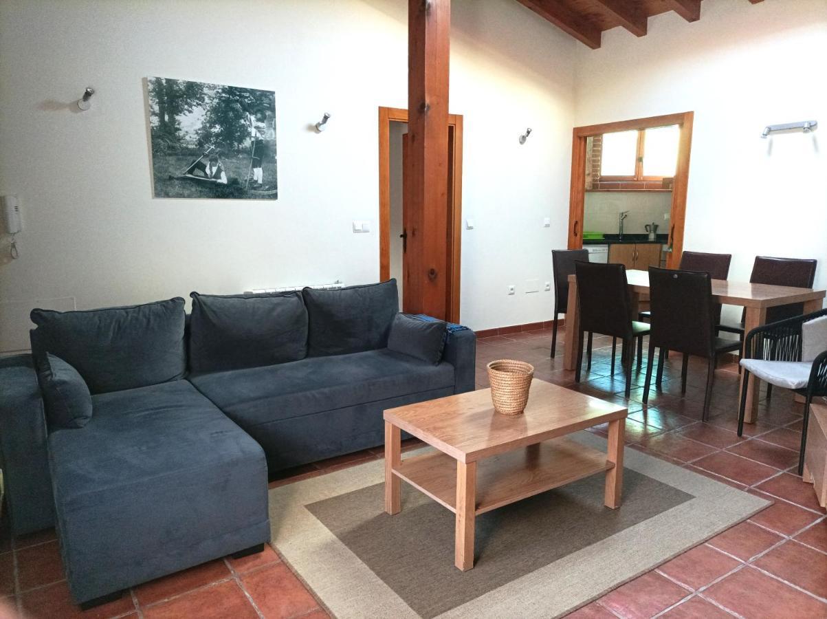 Apartamentos Las Cuadras De Estanos Muriedas ภายนอก รูปภาพ