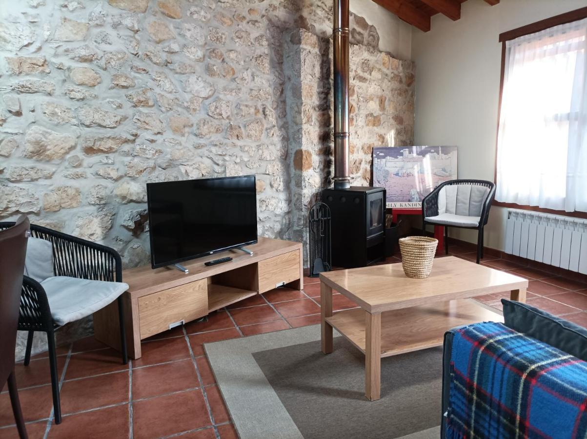 Apartamentos Las Cuadras De Estanos Muriedas ภายนอก รูปภาพ