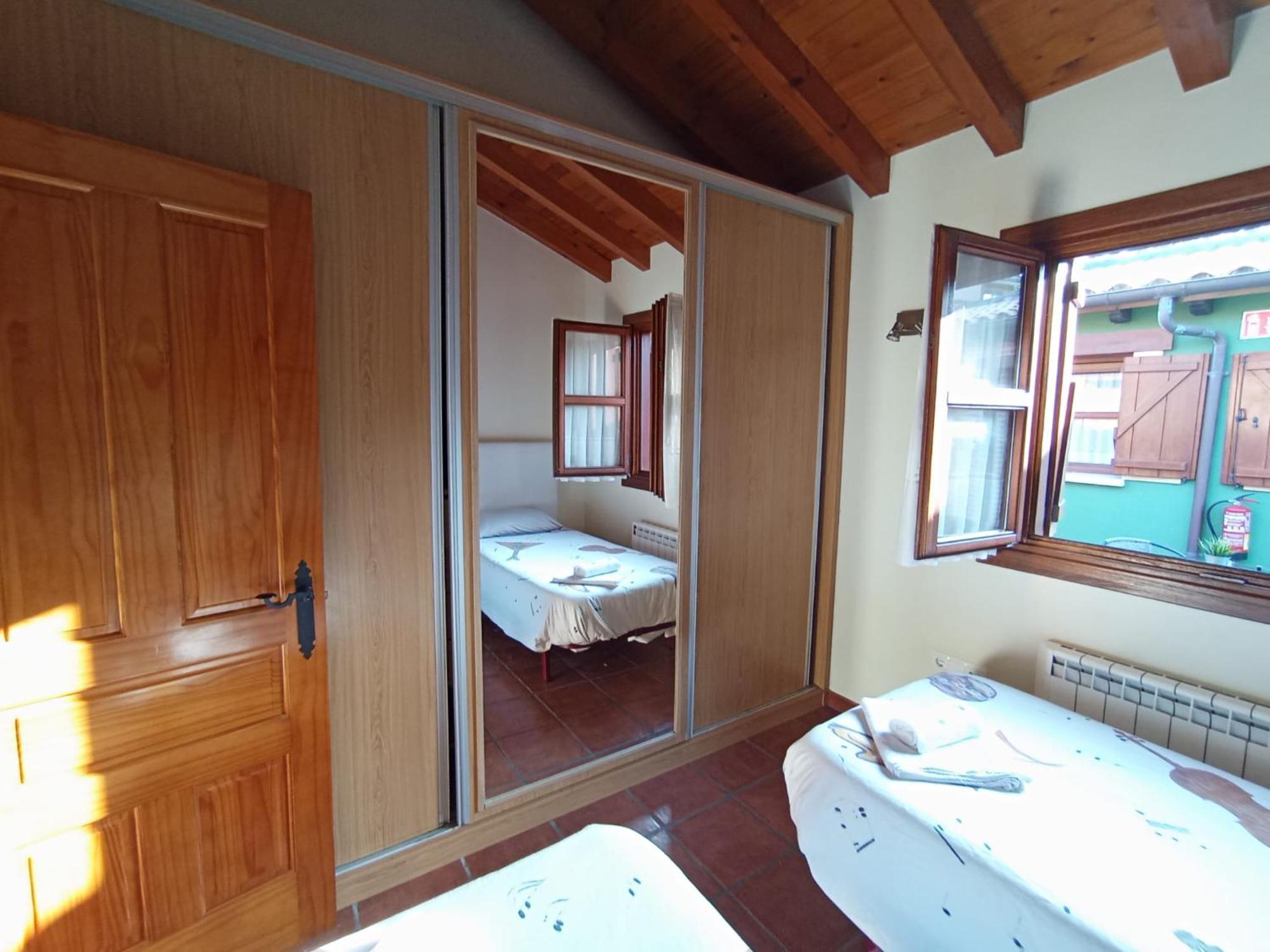 Apartamentos Las Cuadras De Estanos Muriedas ภายนอก รูปภาพ