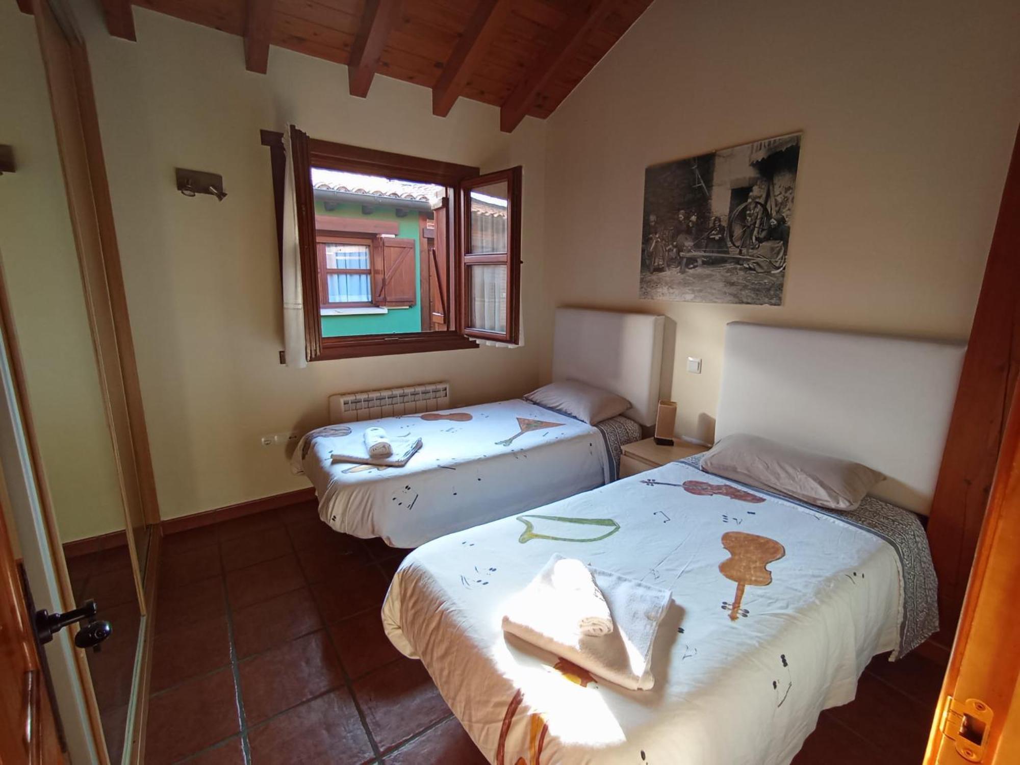 Apartamentos Las Cuadras De Estanos Muriedas ภายนอก รูปภาพ