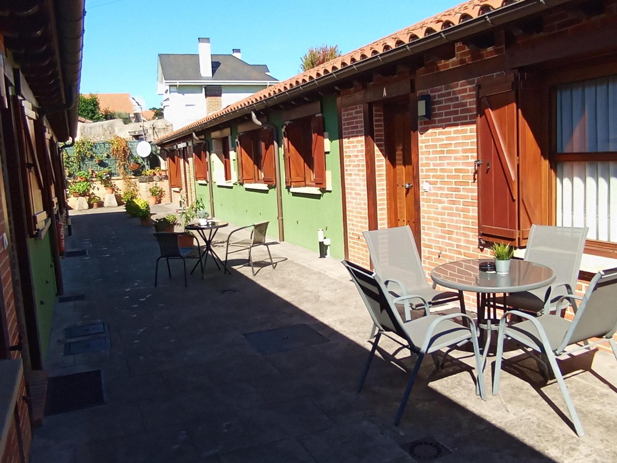 Apartamentos Las Cuadras De Estanos Muriedas ภายนอก รูปภาพ